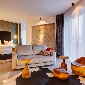 Im Bunker Aparthotel München